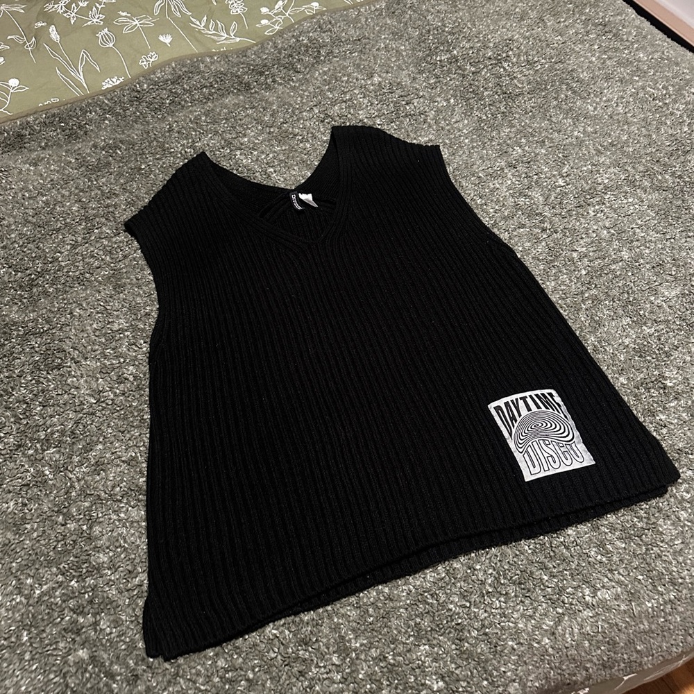 H&M Black Knit Vest